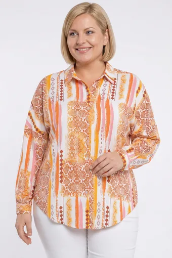Rožinė palaidinė su drugelio formos rankovėmis
